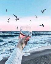 Без бренда «Бокал вина и рассветное море» в Астрахане 