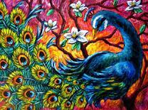 Красивый павлин на ярком фоне