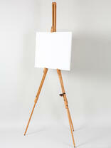 Без бренда «Коробка 12 шт.: Мольберт Две картинки тренога, деревянный» в Астрахане 